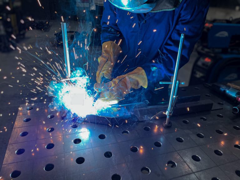 Qualis spawanie stal węglowa, stal nierdzewna, aluminium MIG 131, MAG 135, TIG 141, MMA 111.